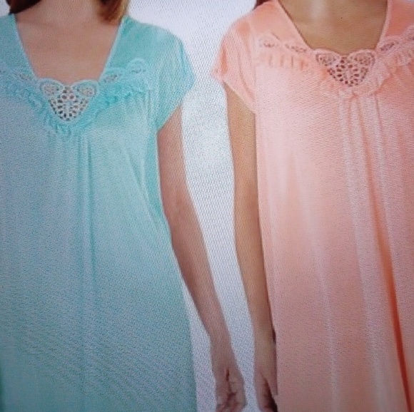 COPY - Copy - Cw classics 2pk 1 peach 1 lite blue nightgowns size 4x - Picture 1 of 1